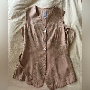 Vintage Floral Beige Sleeveless Top